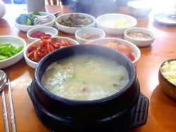 紫斐藍(lán)莓酒 瑯琊臺(tái)路店 附近商戶 青島